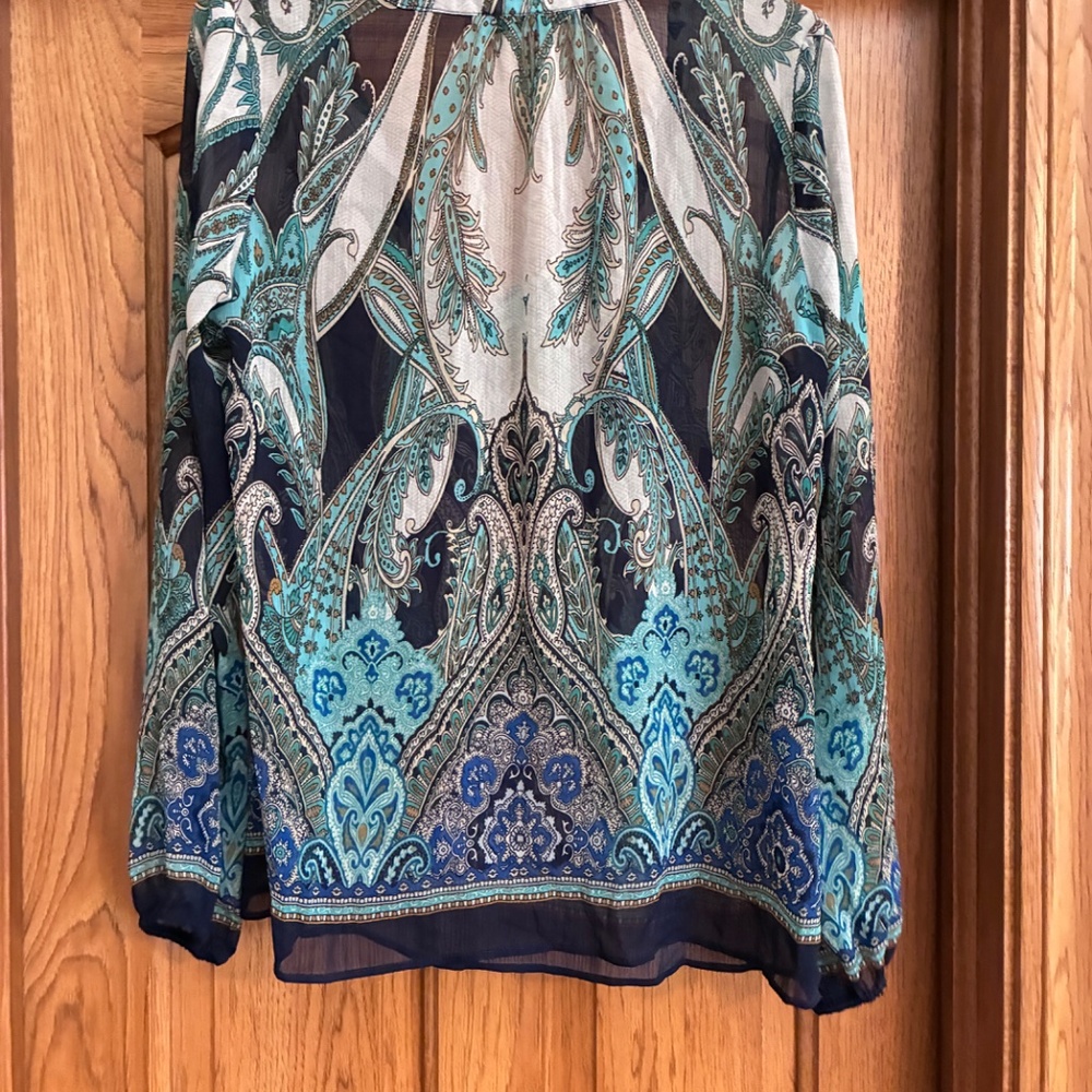 Blouse - Picture 2 of 3